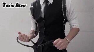 Я обнаруживаю, что мой сводный брат мастурбирует, мы трахаемся порно